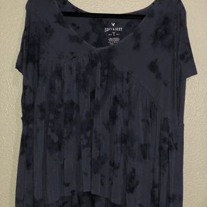 American Eagle short sleeved shirt